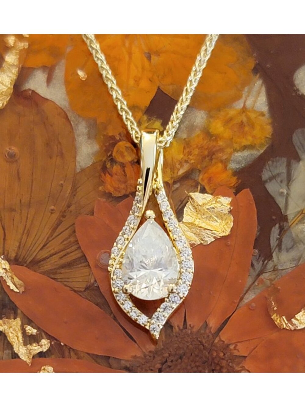 1.5ct Pear Cut Moissanite Necklace S925 Gold Plated GRA NWT